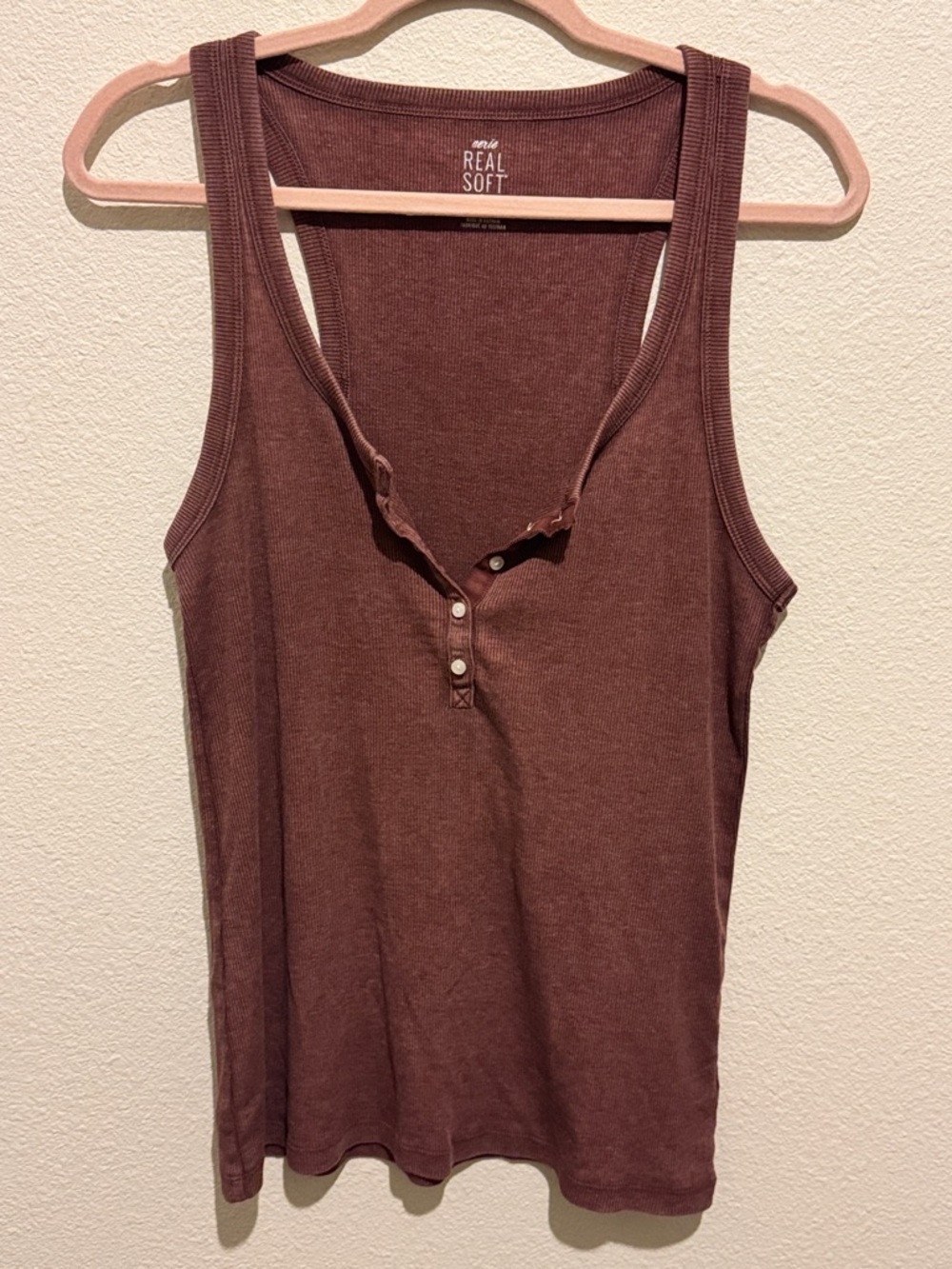 aerie Real Soft Ribbed Henley Tank ( rusty brown color )